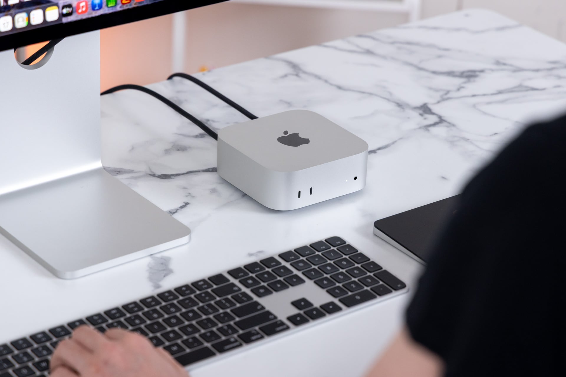 M6 Mac Mini Review 18