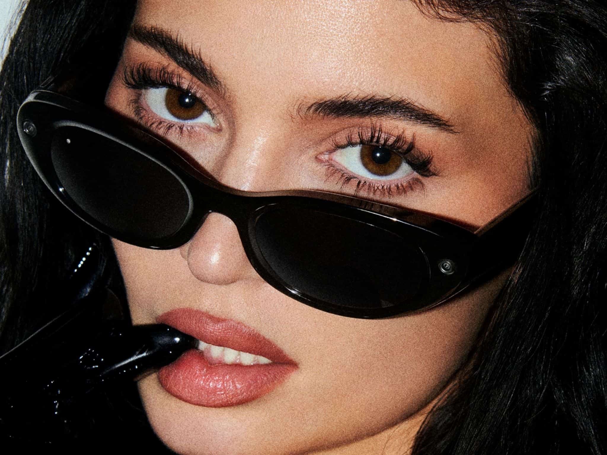 Meta Glasses On Kylie Jenner 