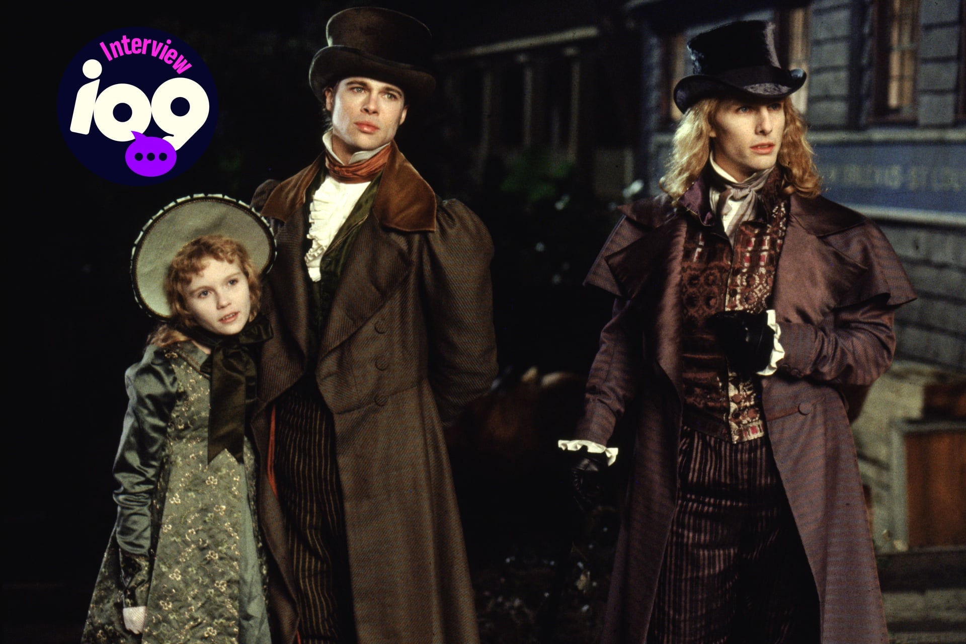 Claudia (Kirsten Dunst), Louis (Brad Pitt), and Lestat (Tom Cruise) step out for family dinner.