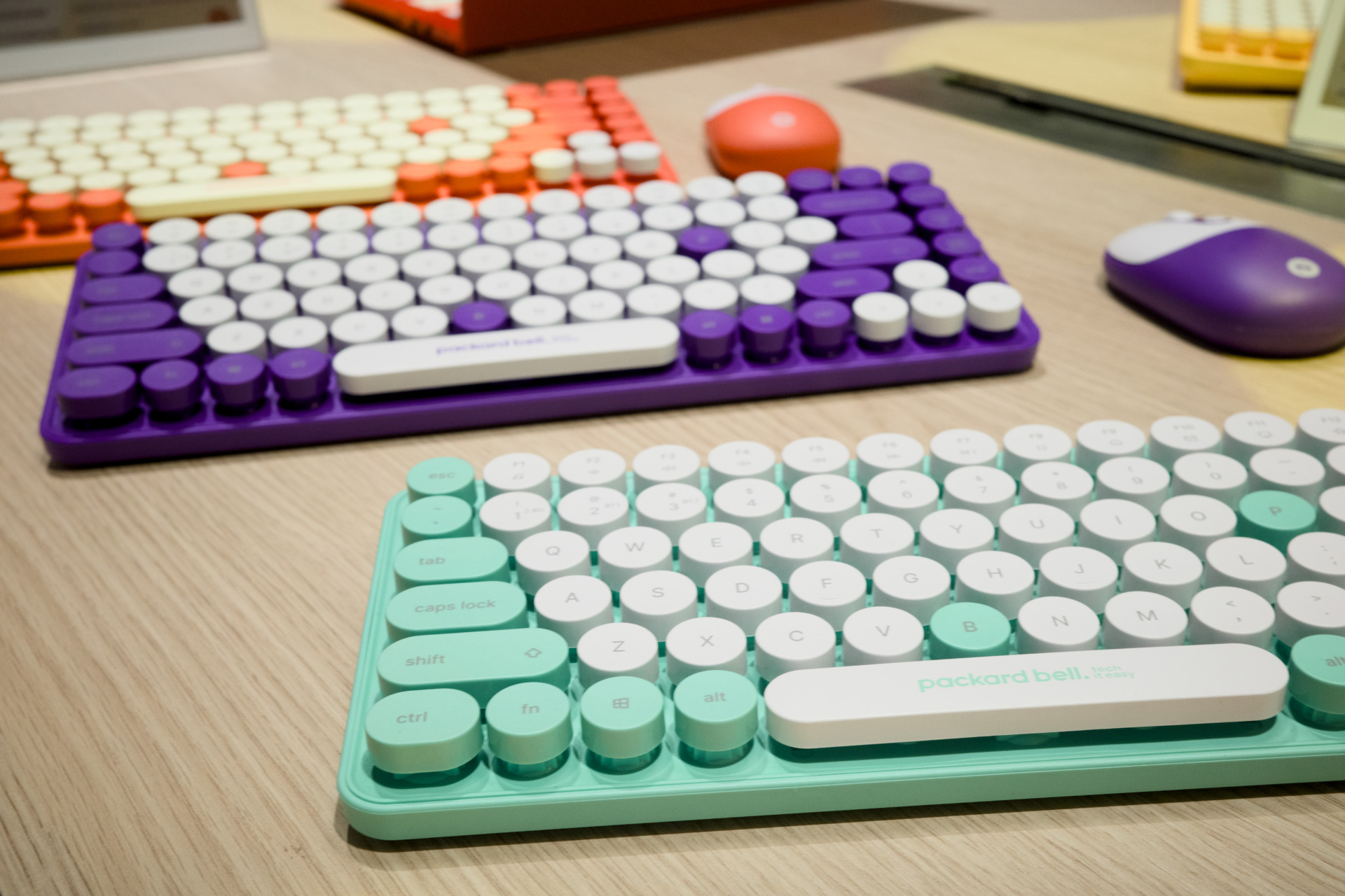Packard Bell Keyboards