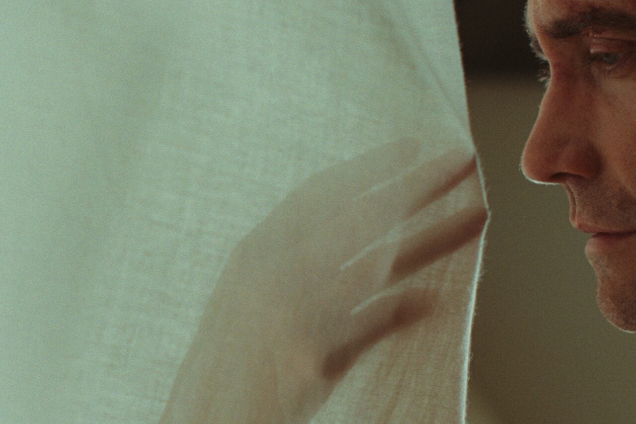 The First Teaser for M. Night Shyamalan’s Nicholas Sparks Movie Is Predictably Heavy-Handed