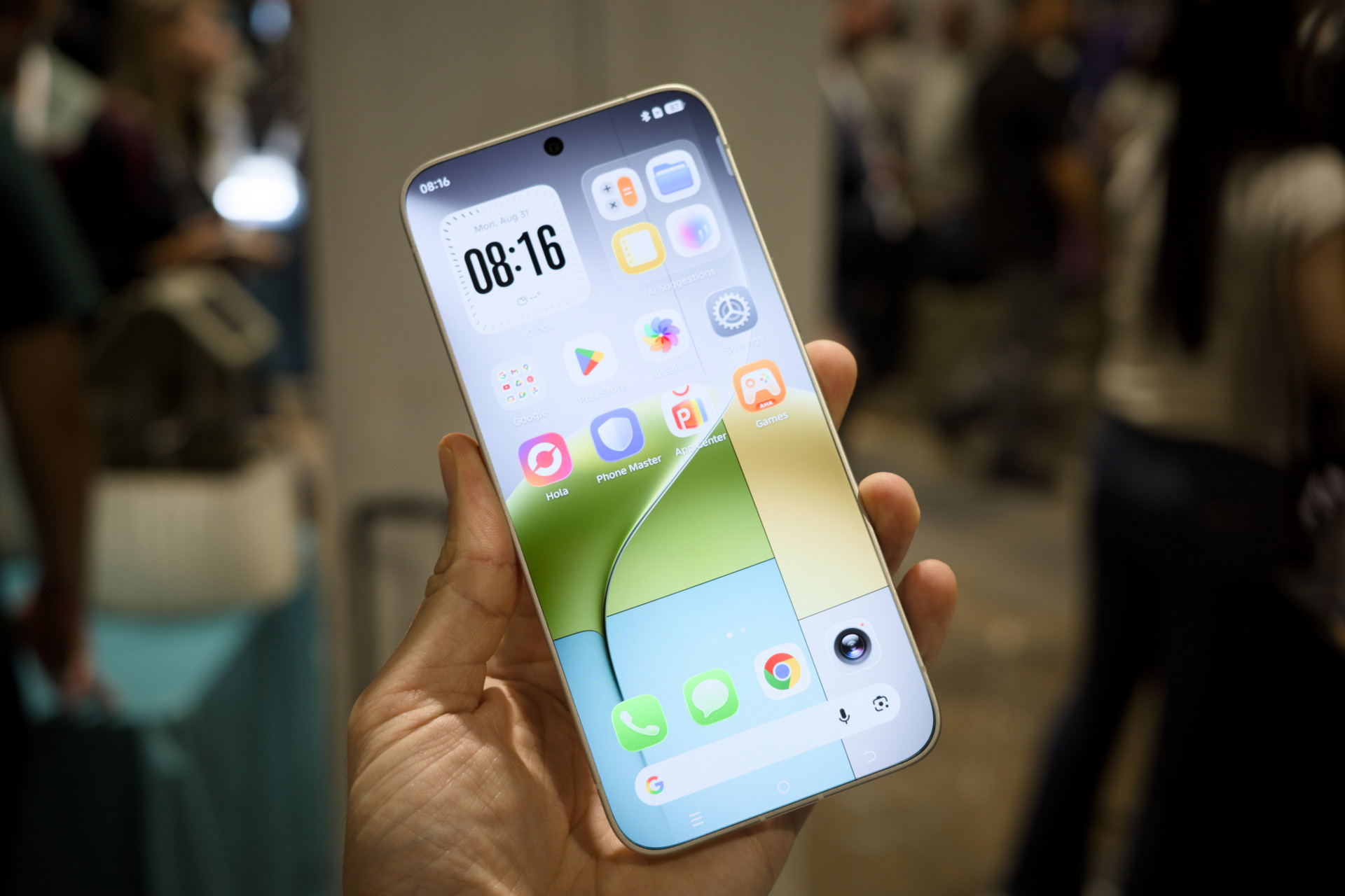 Tecno Concept Bezelless Phone 1