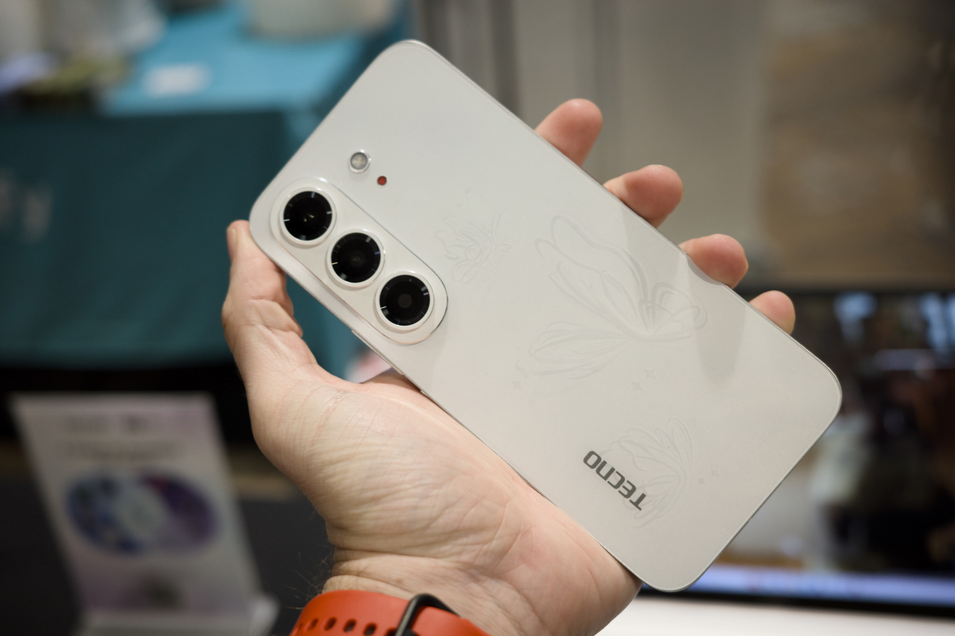 Tecno Concpet Bezelless Phone 2