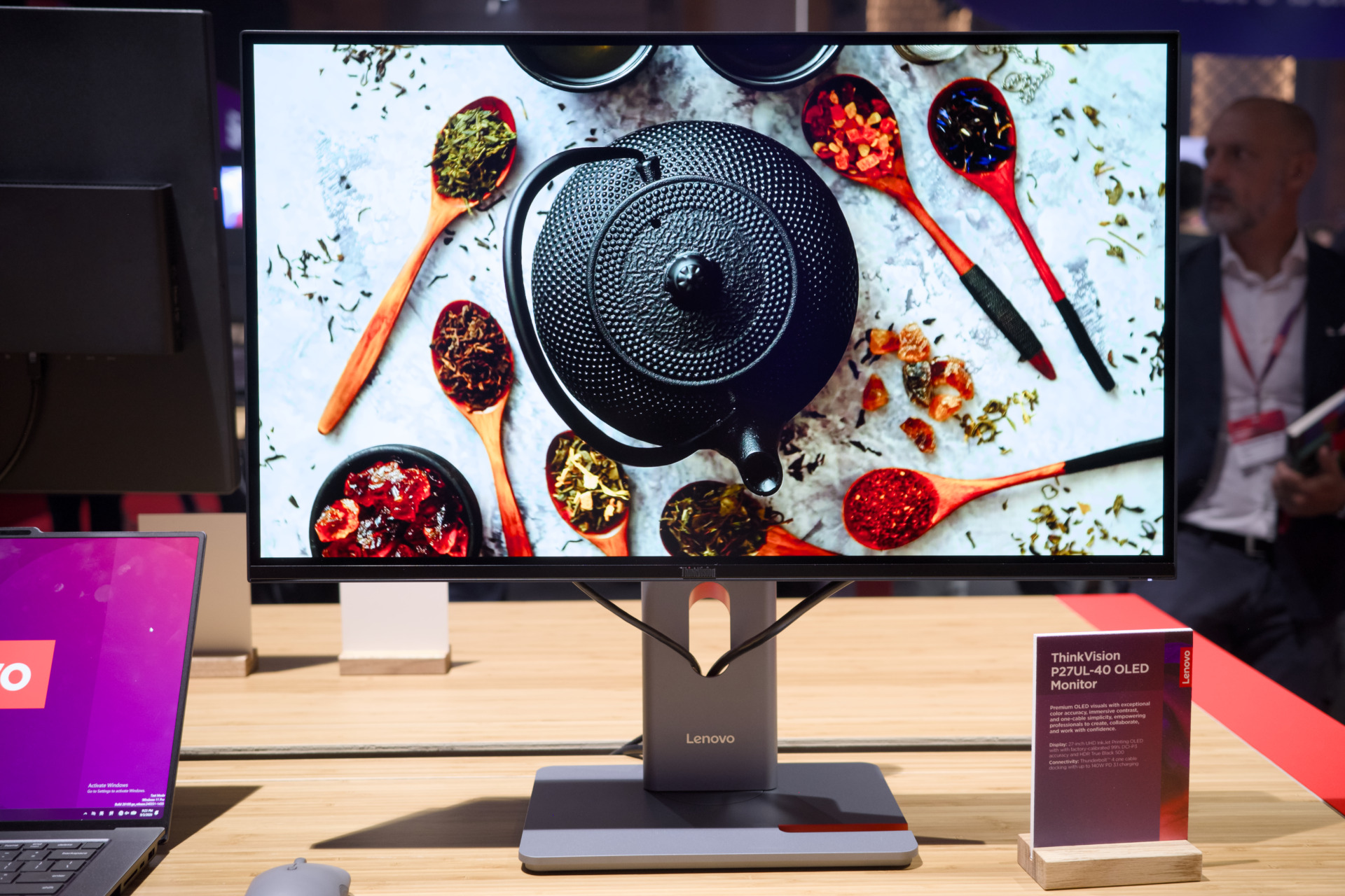 Thinkvision P27ul 40 Oled Monitor 1