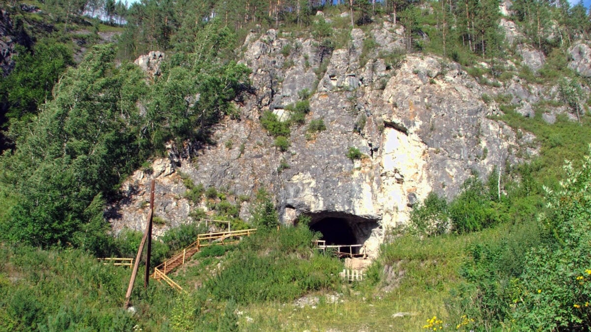 Archaeologists Just Found the Most Complete Denisovan Record Yet&mdash;and It Goes Back 190,000 Years