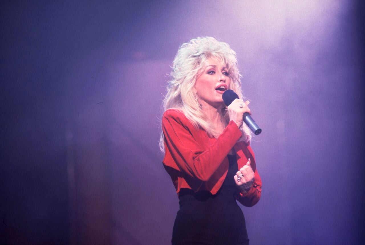 Dolly Parton on the set of the Oprah Winfrey Show in Chicago, Illinois, February 20, 1992.