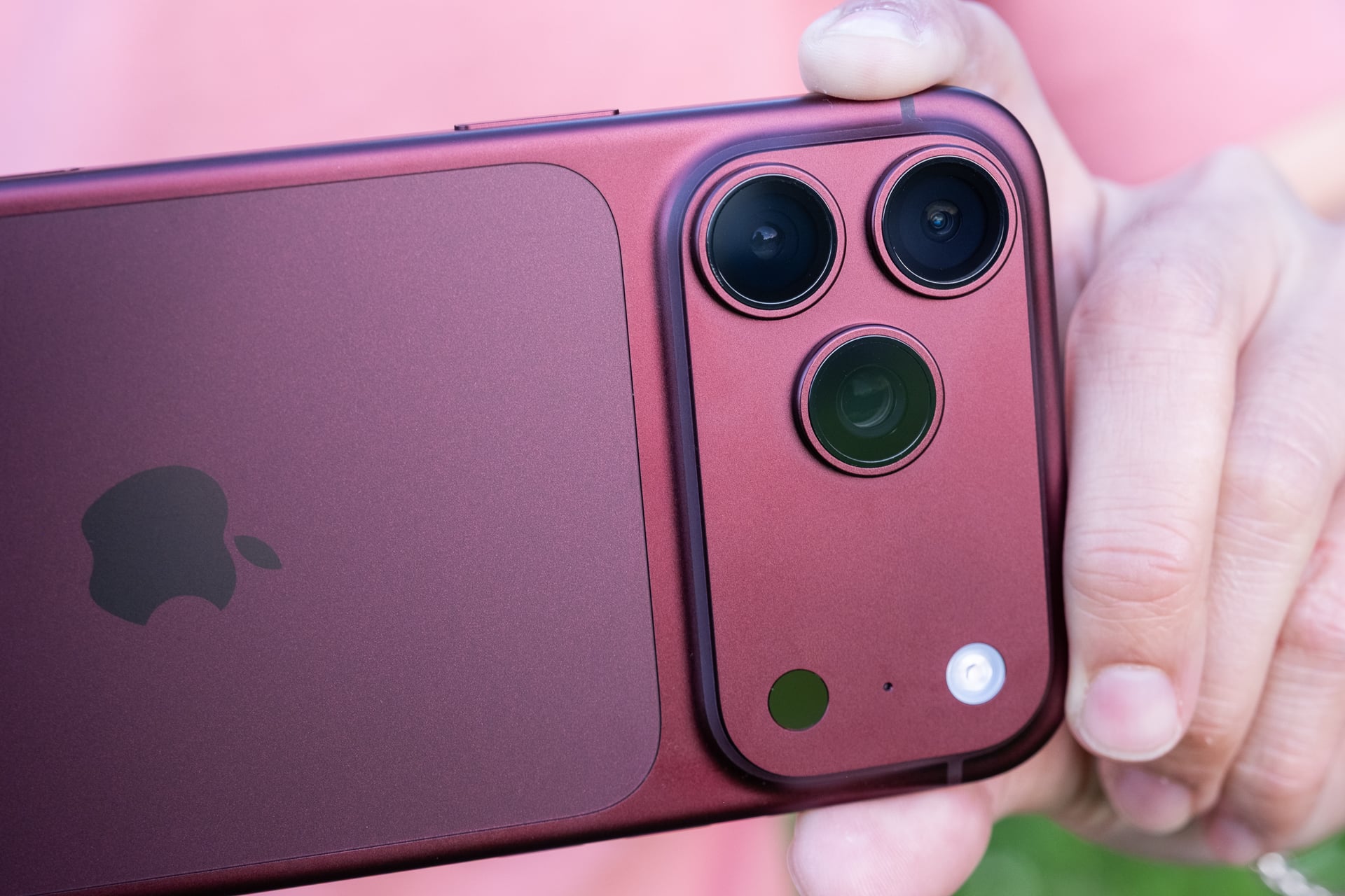 iPhone 18 Pro And iPhone 18 Pro Max Review 24