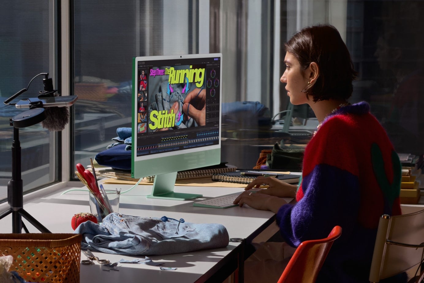 Apple iMac M6 Lifestyle