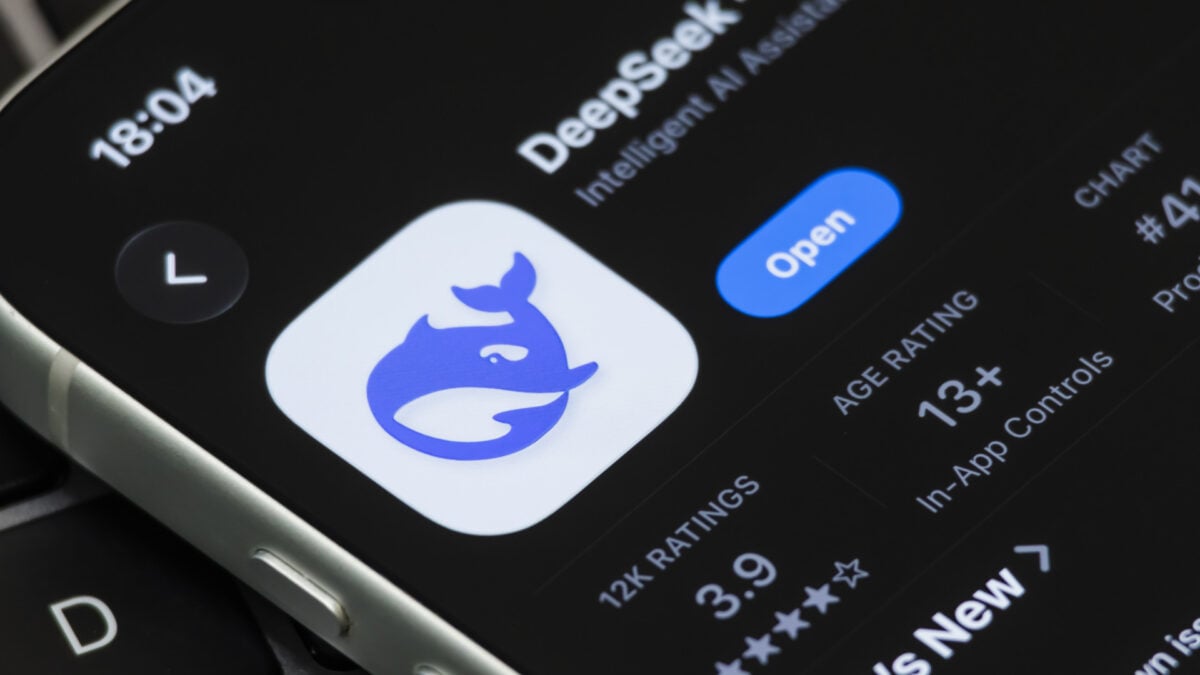 Trump Admin Bans DeepSeek From Federal Agencies