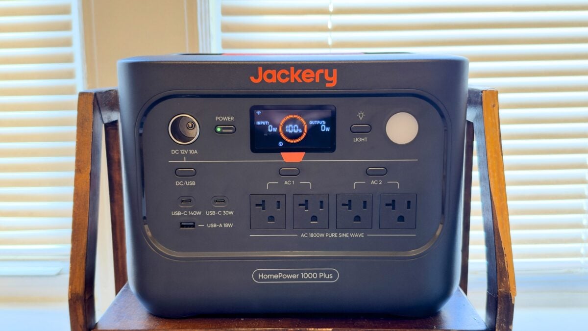 Jackery HomePower 1000 Plus v2 Review: Pint-Sized Power Pack