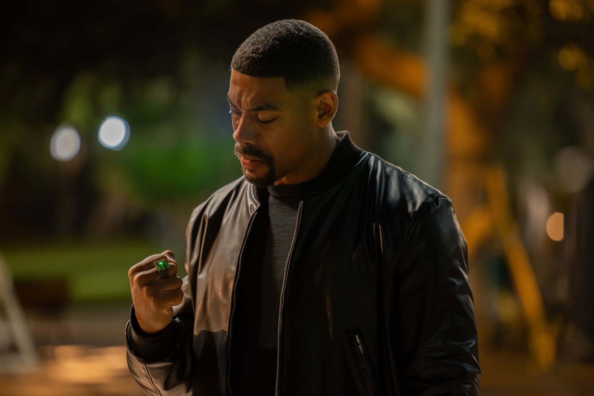 Lanterns Ep 8 Aaron Pierre