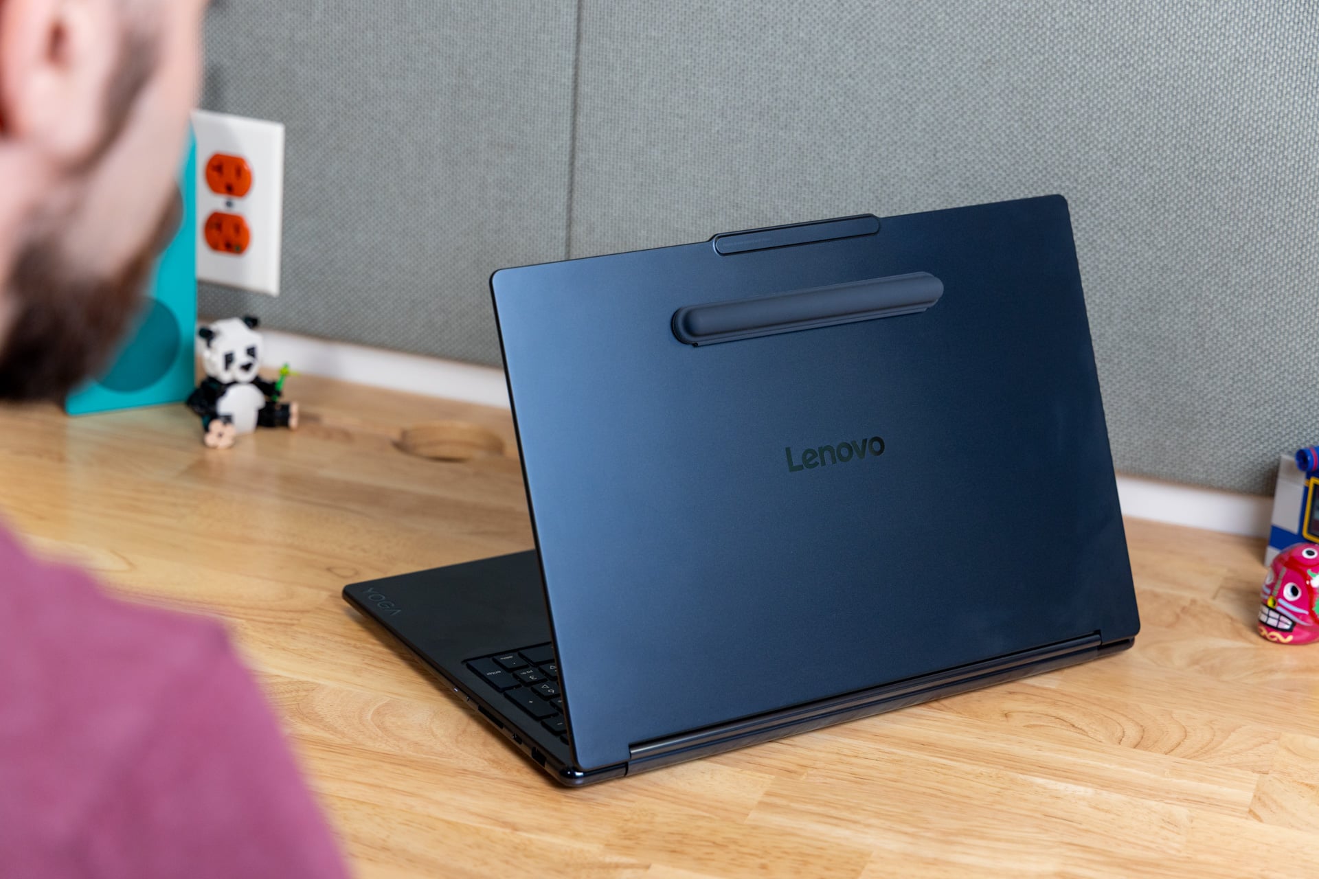 Lenovo Yoga 9n 2 In 1 Review 14