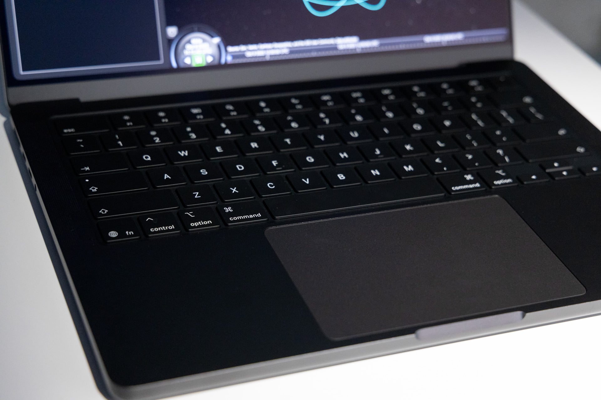 M6 14 Inch Macbook Pro Hands On 10