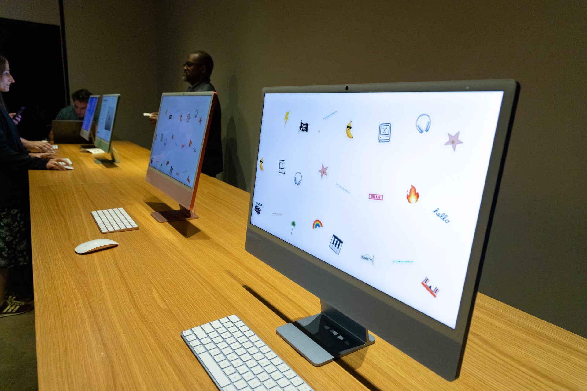M6 iMac Hands On 01
