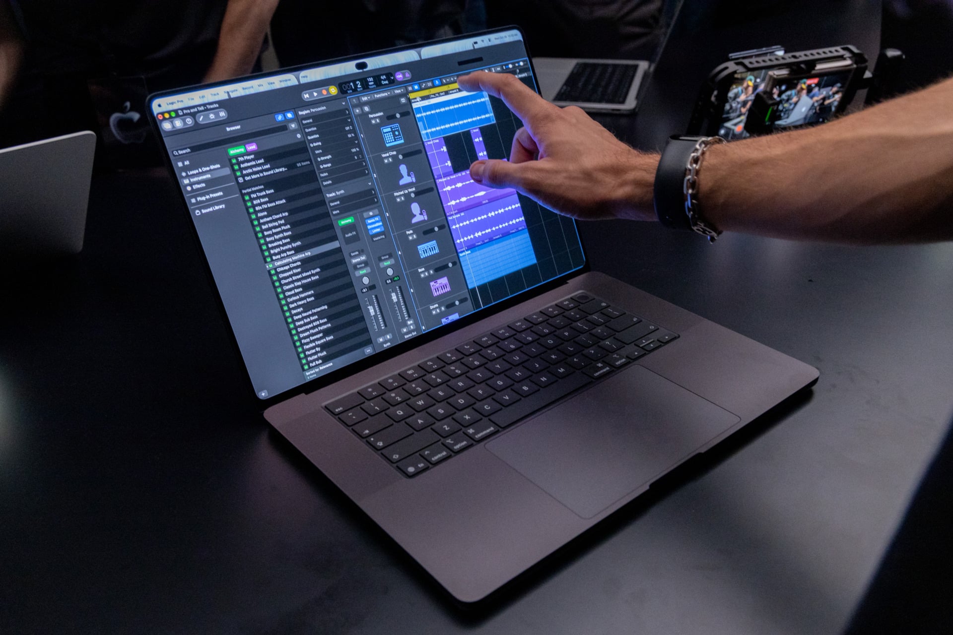 The MacBook Pro with PROLED XDR Display has a touchscreen.