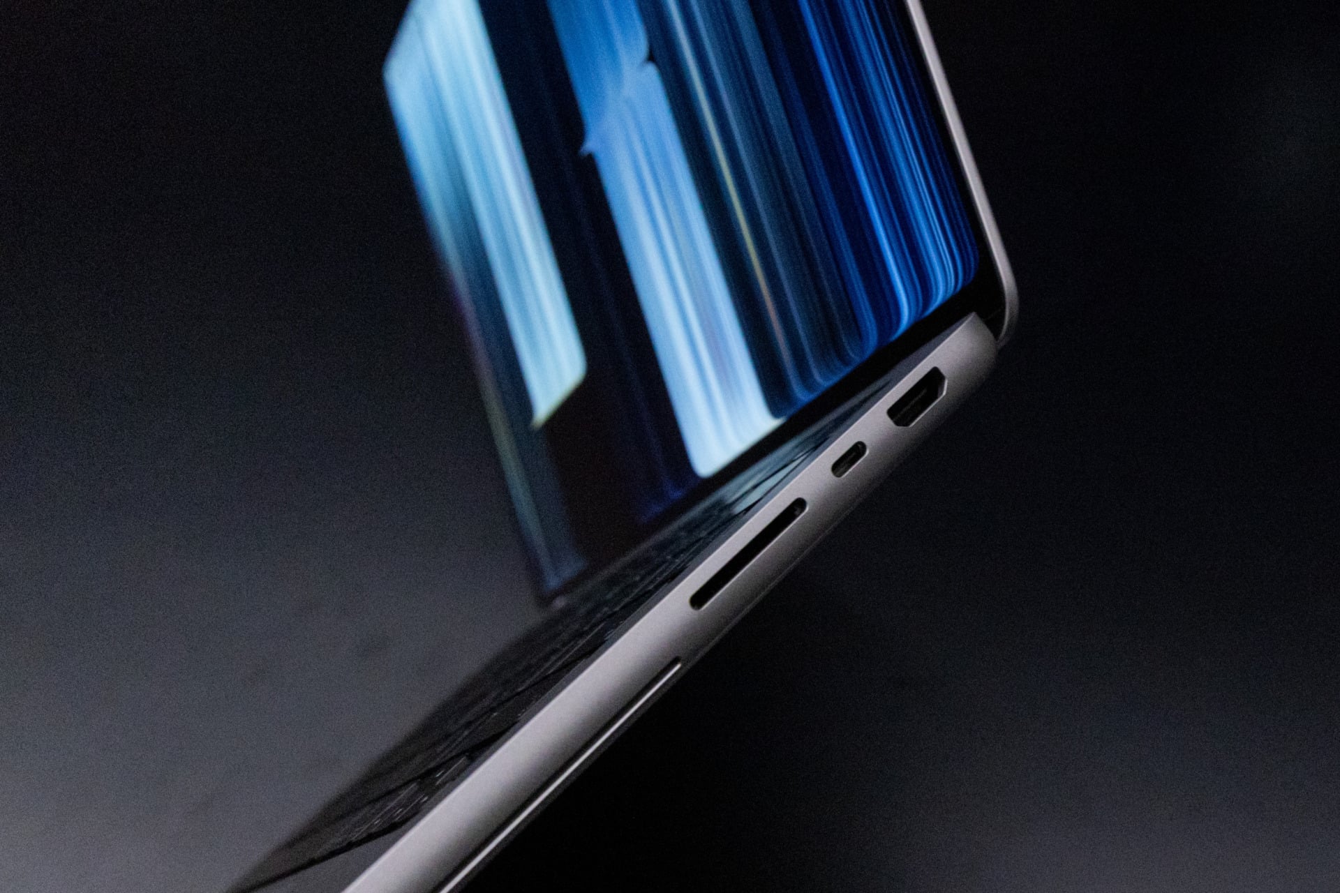 Macbook Pro With Proled Xdr Display Hands On 13