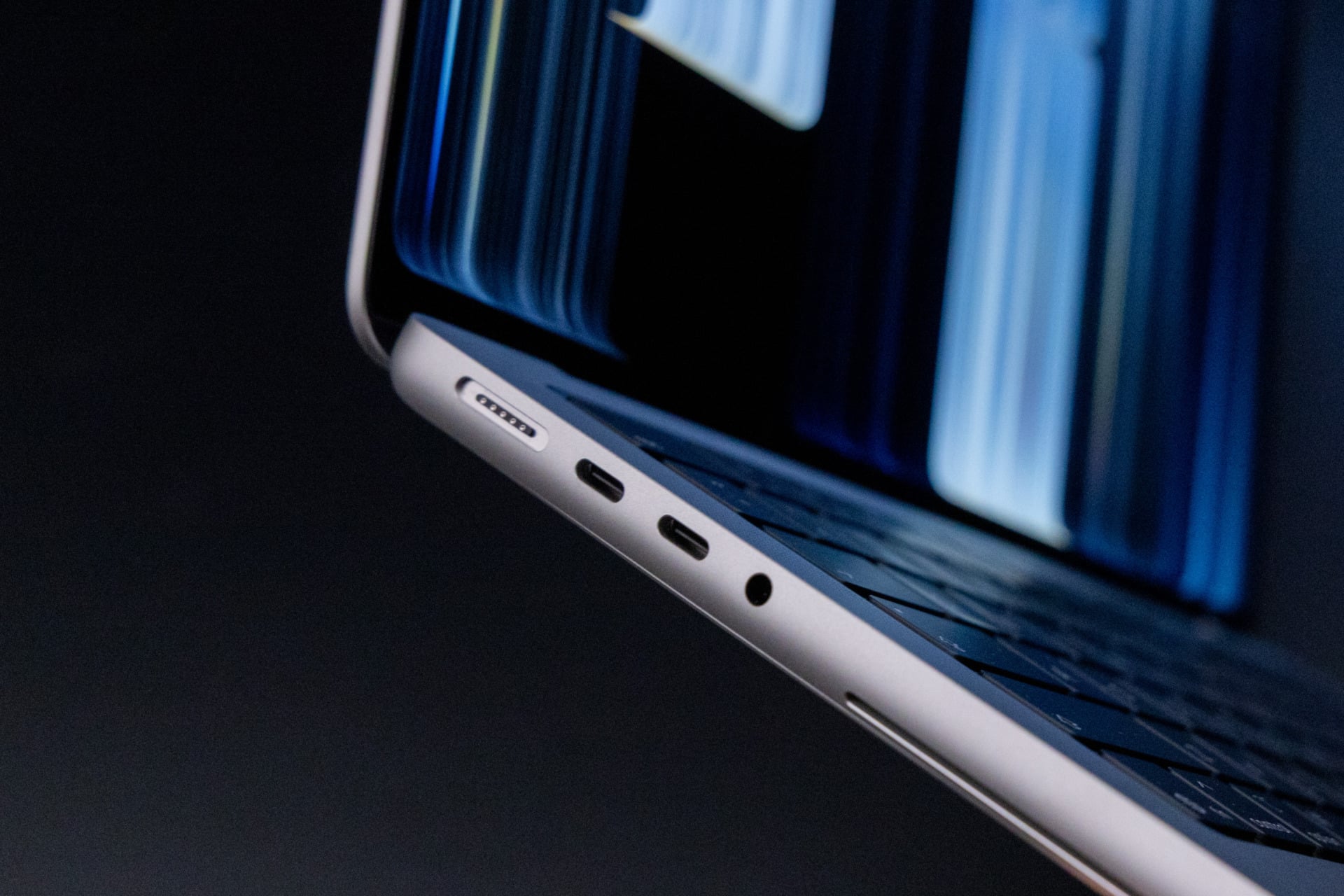Macbook Pro With Proled Xdr Display Hands On 14