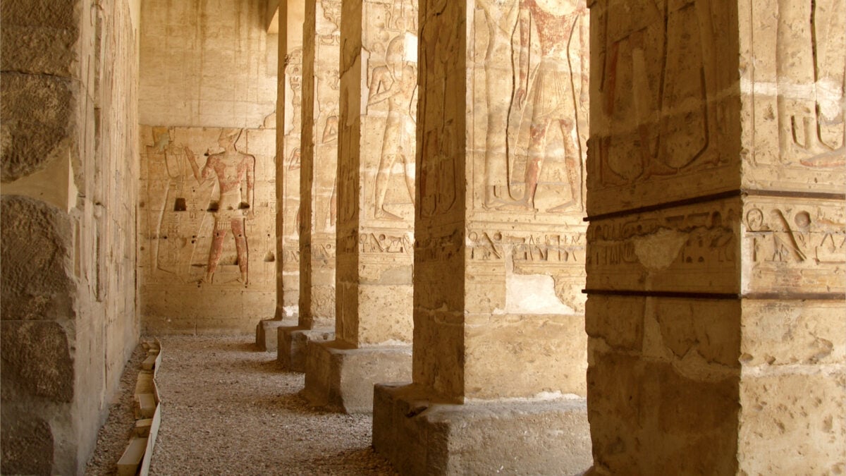 Skull Analysis Confirms Human Sacrifice in Royal Tombs of Ancient Egypt