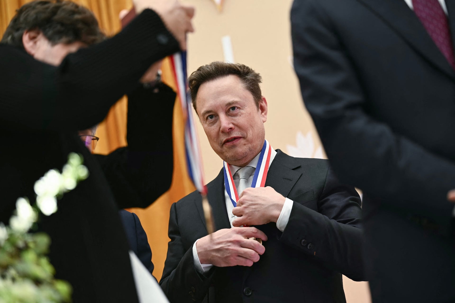 gizmodo.com - Matt Novak - Elon Musk Has More Empathy for Robots Than Humans