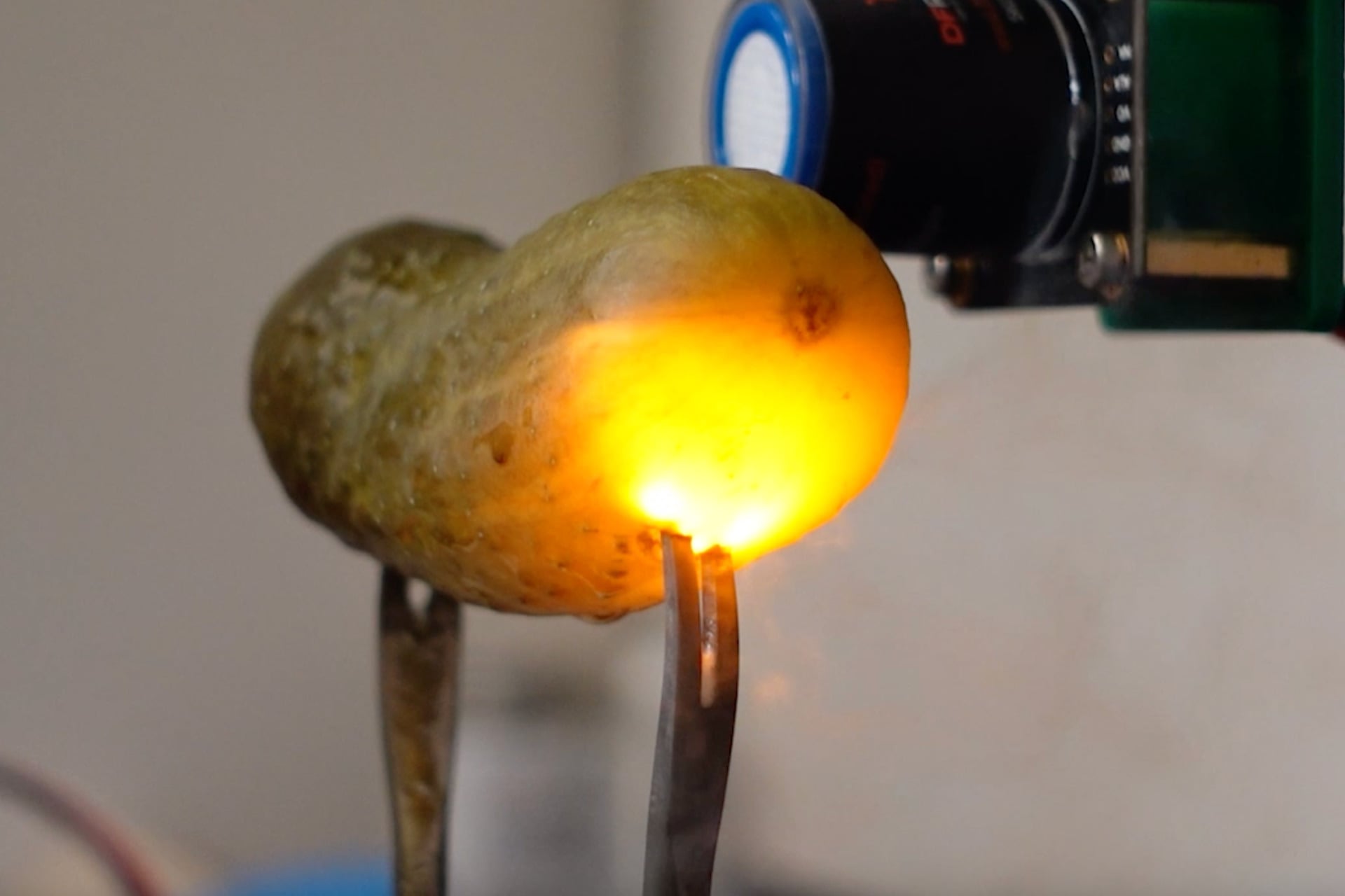 The glowing pickle problem.