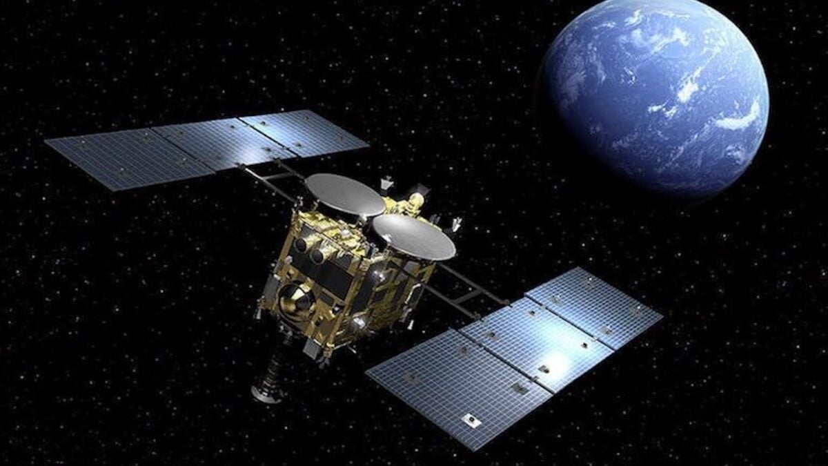 Japan&rsquo;s Asteroid Probe Lost Its Last Working Engine. Engineers Have a Clever Fix