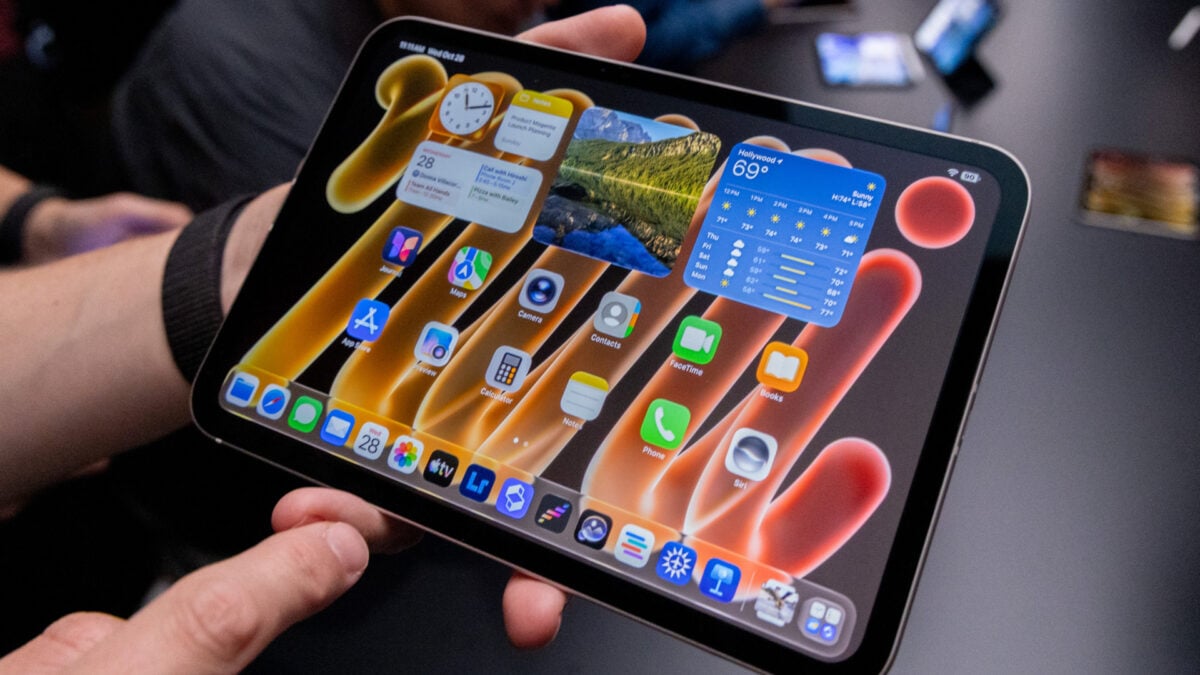 iPad mini OLED Hands-On: A Delectable Cupcake of a Tablet