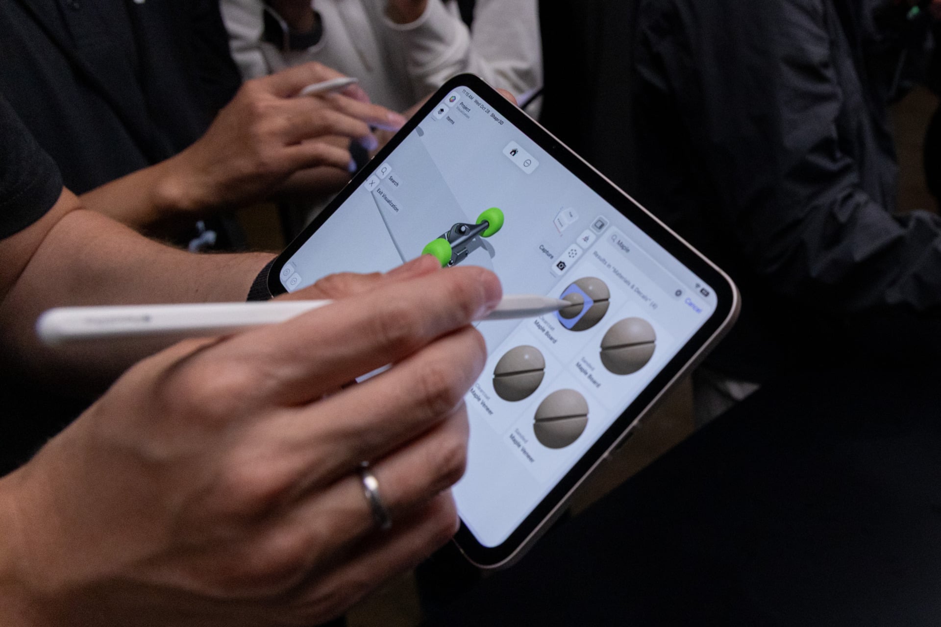 iPad Mini A20 Pro Hands On 11