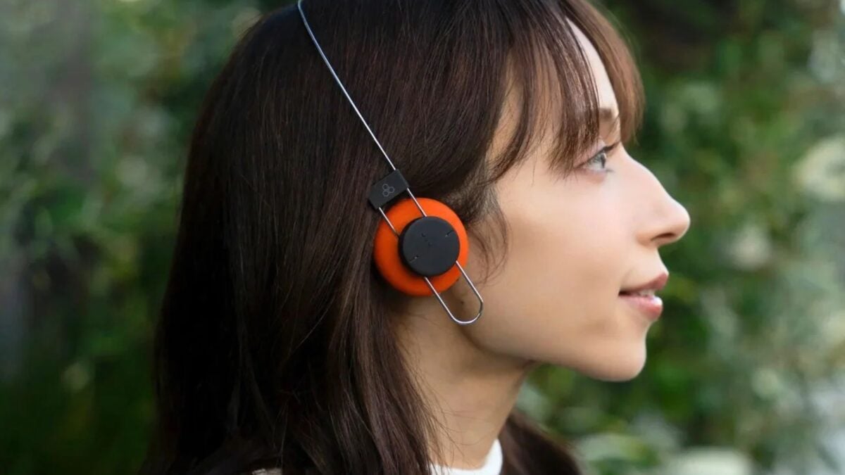 These Retro Headphones Are So Thin They&rsquo;re Basically Nonexistent
