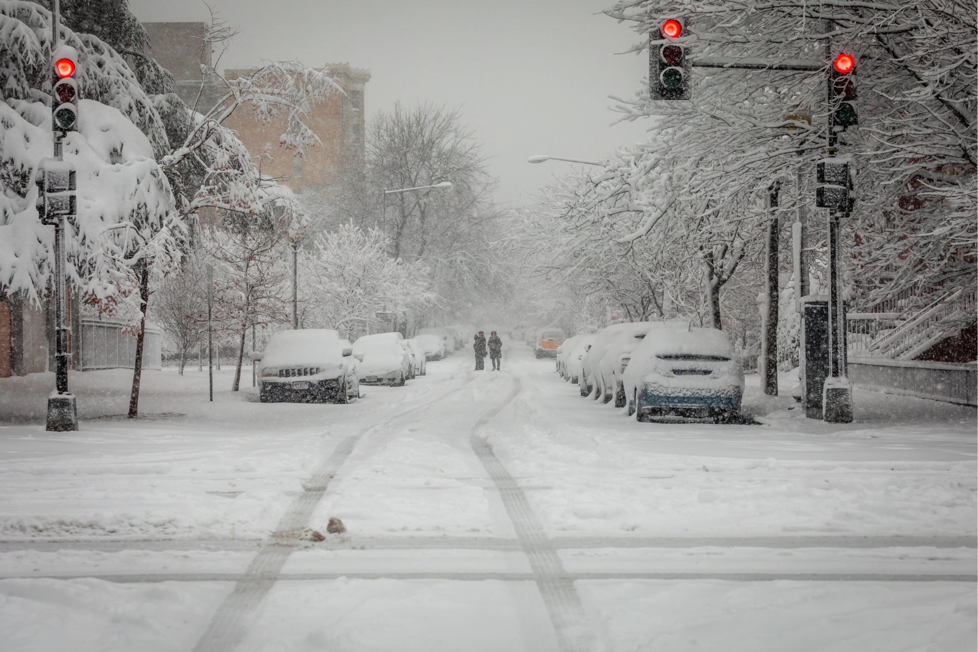  A snow-covered street in Washington, D.C.